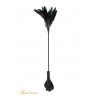 Mini cravache main avec plumes noires - Sweet Caress Mini cravache main avec plumes noires - Sweet Caress
